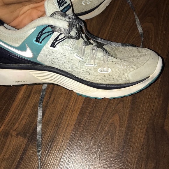 Nike sneakers - Picture 3 of 4